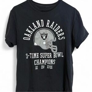 Oakland Raiders mens 3 time Super Bowl champs size medium vintage
